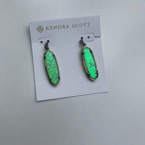 Kendra Scott drop earrings